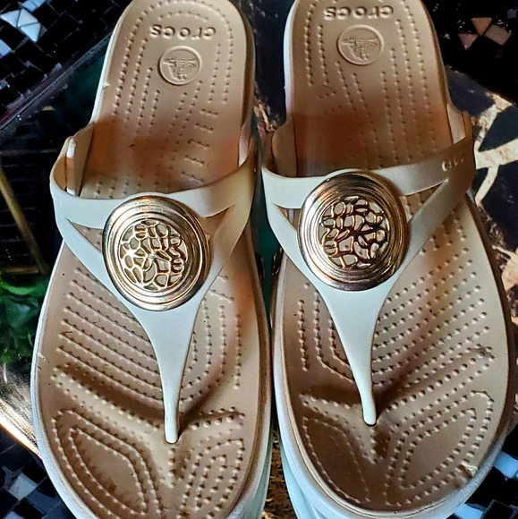 CROCS Shoes - Croc flip flop sandals